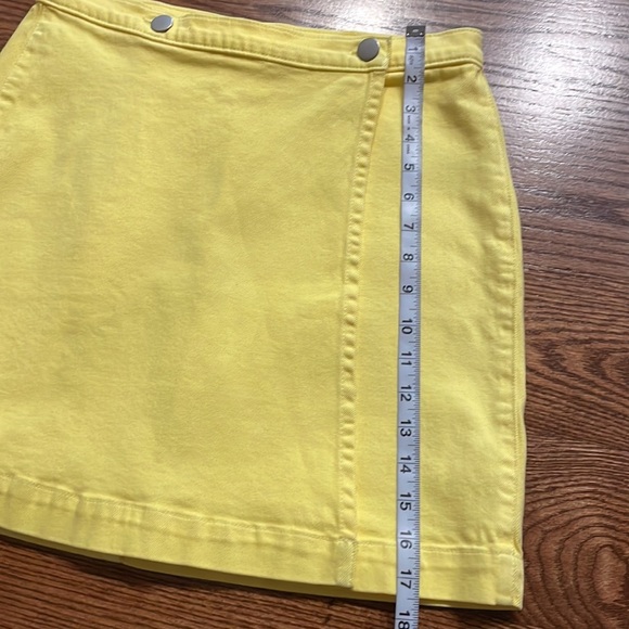 NWT J.Crew denim yellow cotton stretch wrap mini skirt buttons closure waist 27 - Picture 8 of 9